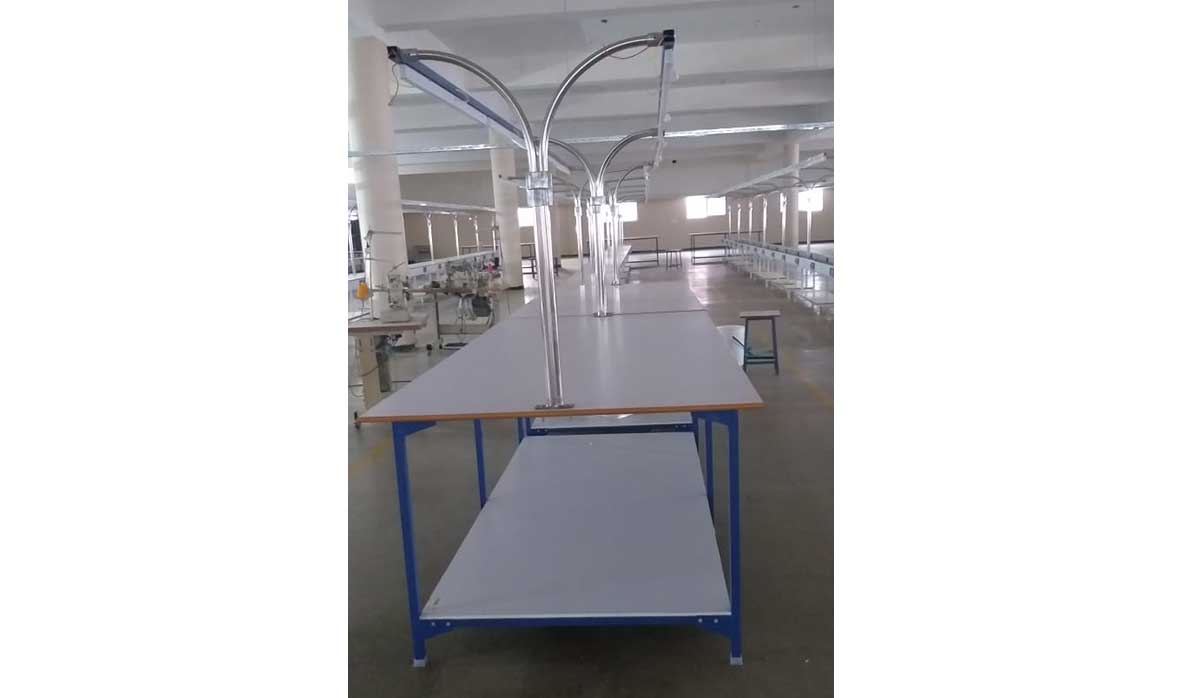 Common Checking & Packing with Light Fitting Table